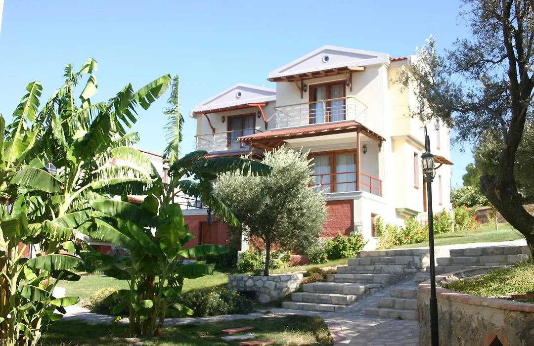 Akay Garden Family Club-1